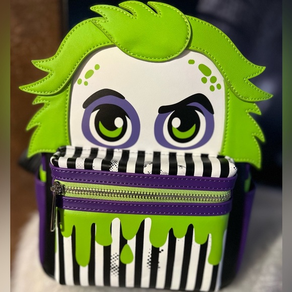 💚🖤NWT-Loungefly Beetlejuice Mini Backpack💚🖤 - Picture 8 of 10